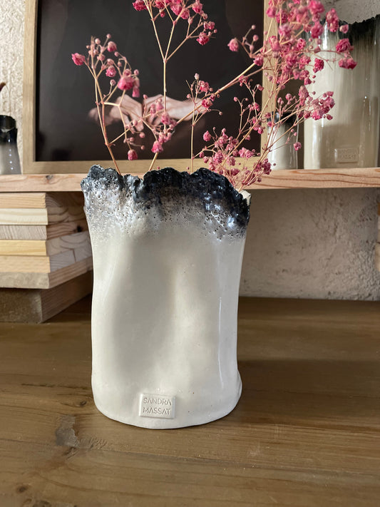 Vase accord noir froissé