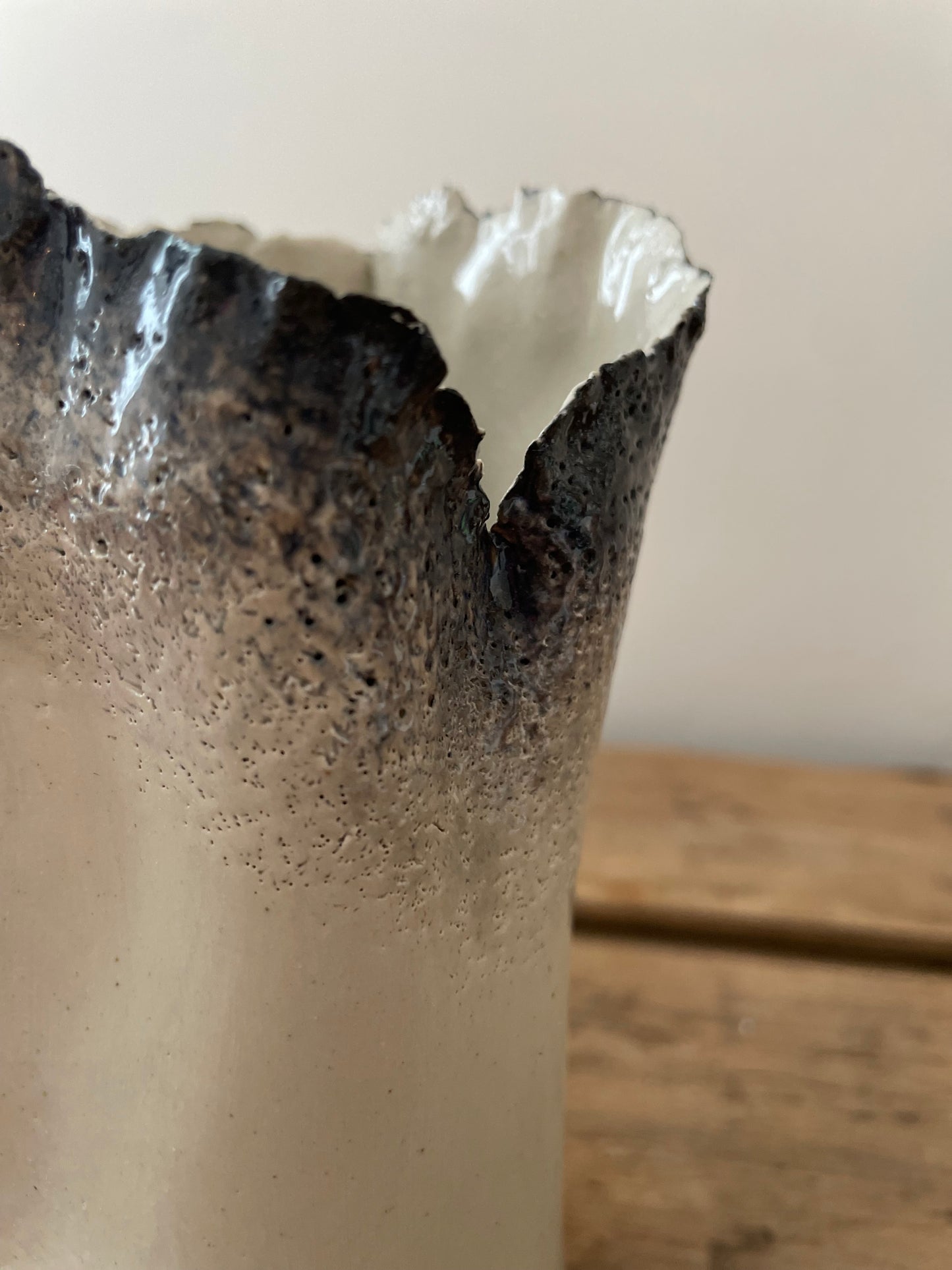 Vase accord noir froissé